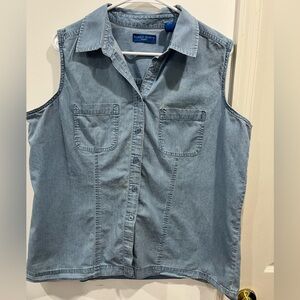 Karen Scott shirt size 1X. E-8